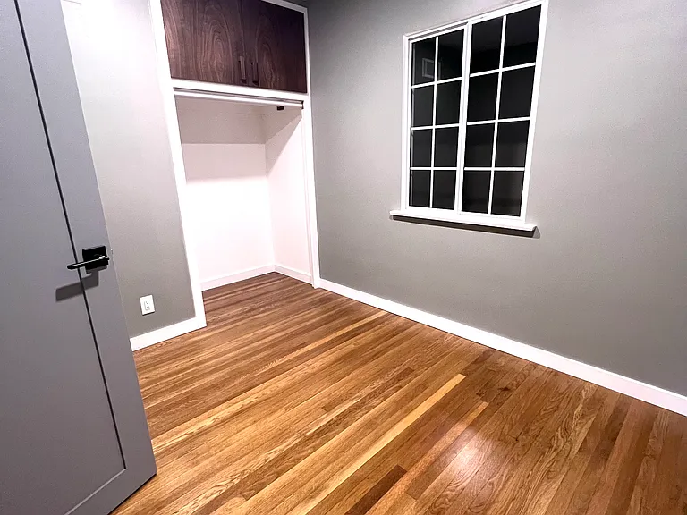 3547 E Green St #A — Photo 11