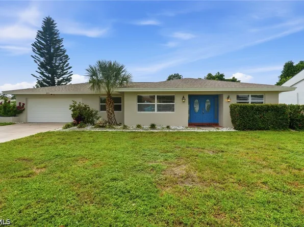 8931 Andover St, Fort Myers, FL 33907