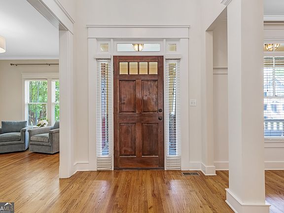 3rd image of 1711 Carrington Pointe