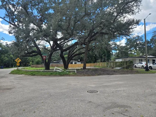(undisclosed Address), TAMPA, FL 33604