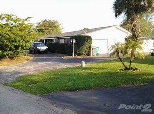 19200 S Saint Andrews Dr, Hialeah, FL 33015