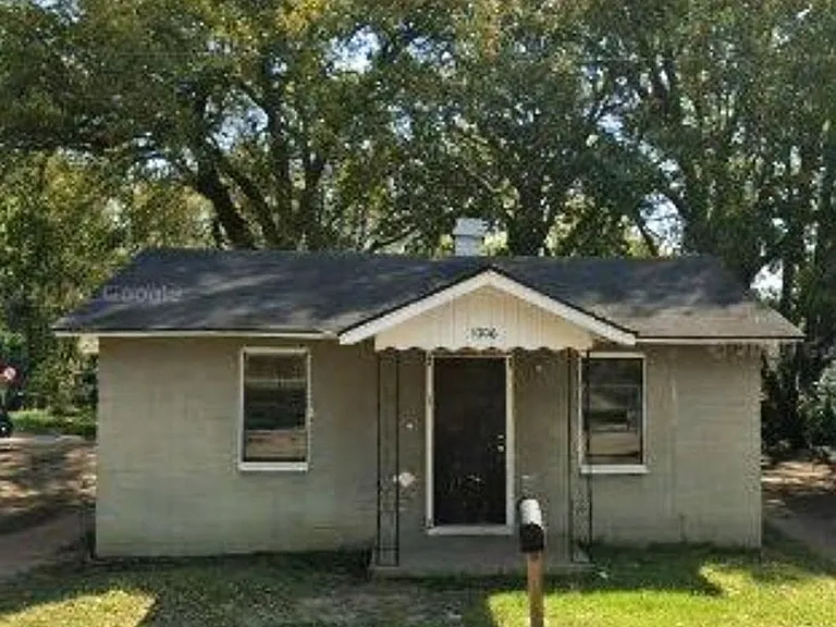 1006 S McKinley St — Photo 1