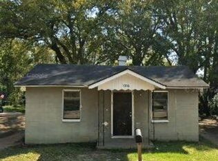 1006 S McKinley St, Albany, GA 31701