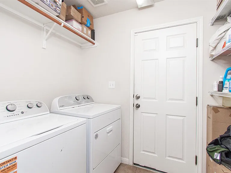 4193 Fairmeadow Dr — Photo 21