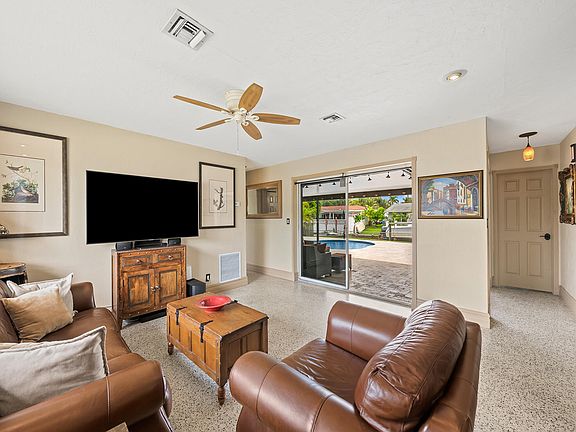 5th image of 5960 SW 13th Street