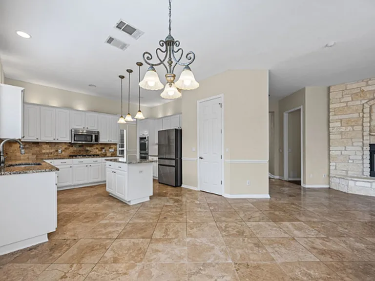 10648 Bramblecrest Dr — Photo 7