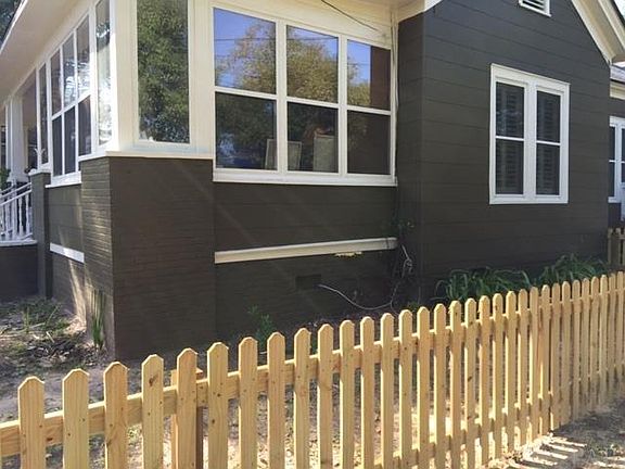 5th image of 1426 E Gadsden St