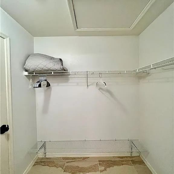 1120 Sarah Jean Cir #B-205 — Photo 26