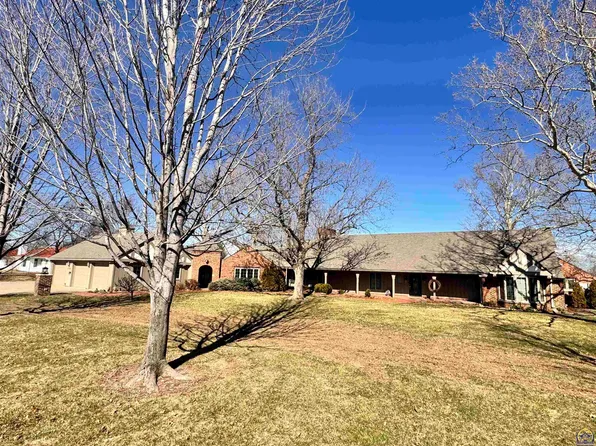 1100 SW 29th St, Topeka, KS 66611