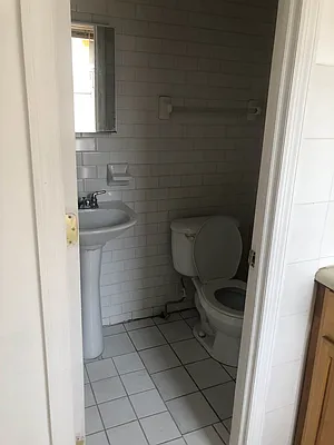 Rented by Randall Star Realty Inc | media 9