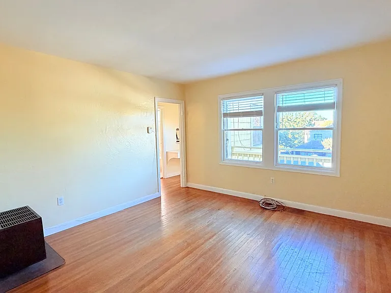 1215 Park Street — Photo 7