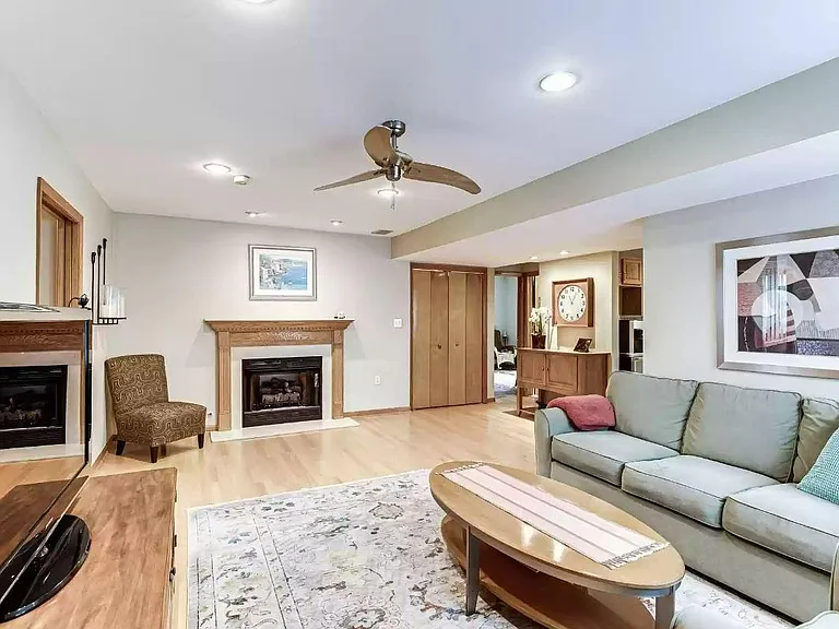 229 Knopf St — Photo 4