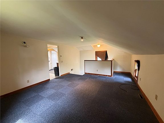 3rd image of 200 Walker St