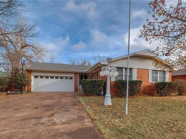 225 W Pratt Dr, Midwest City, OK 73110