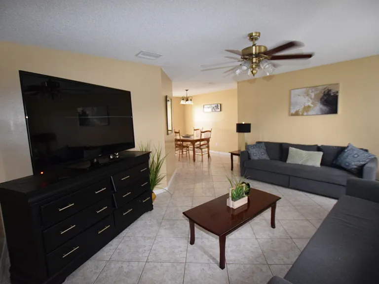 1090 Jason Ridge Ct — Photo 11