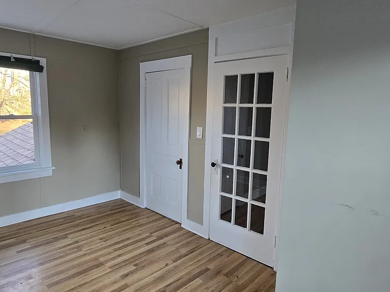 27 Losey St — Photo 10