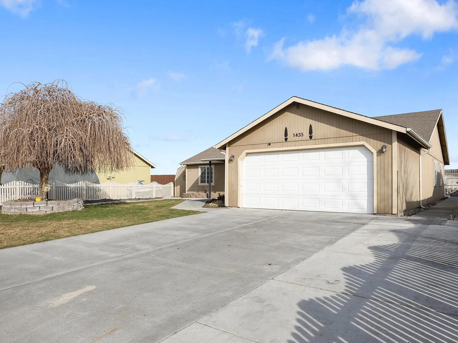 4 bed, 1586 sqft, $2,800 — Photo 1