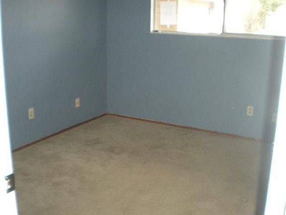 5th image of 3067 Rosemont Dr