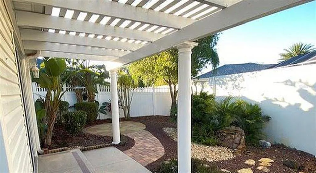2 bed, 2.0 bath, 1278 sqft, $2,000 — Photo 3