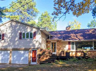 349 Lakewood Ln, Marquette, MI 49855