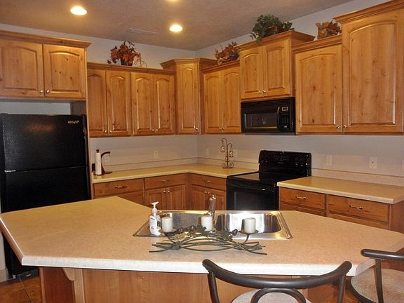 4th image of 2571 E 10 North Cir