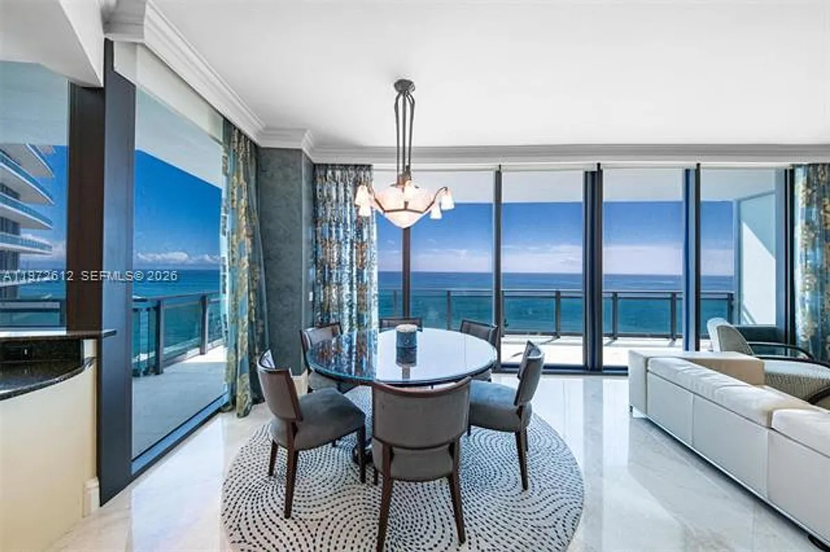 Building Photo - 10295 Collins Ave #1502