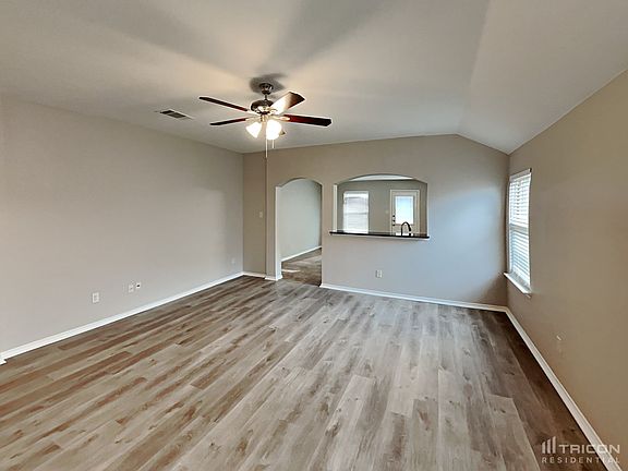 2nd image of 2604 Old Farm Dr