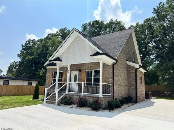 204 Guerrant St, Greensboro, NC 27401