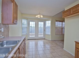 806 Tyler St, Centerton, AR 72719