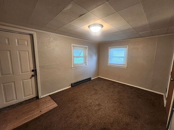 3rd image of 1712 Woodlawn Ave Unit A