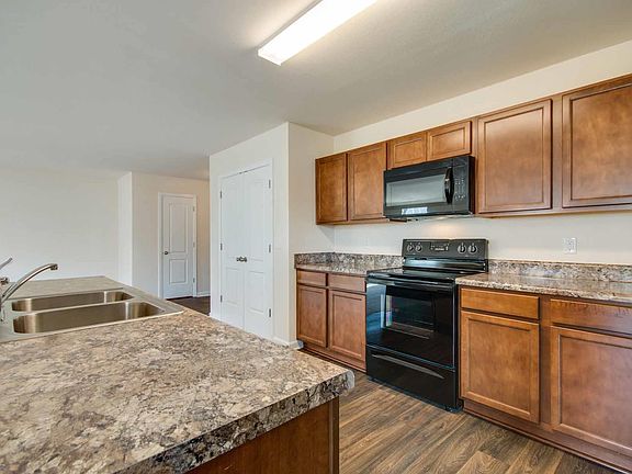 4th image of 206 Kirkside Dr