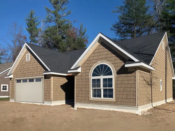 7414 Aspen Creek Dr, Midland, MI 48642