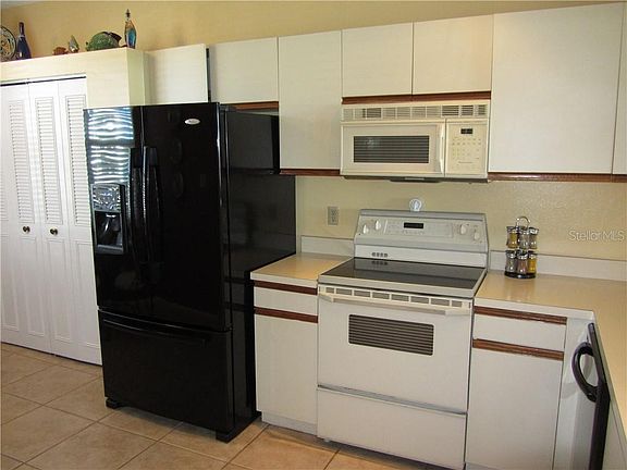 3rd image of 7974 Sailboat Key Blvd S APT 506