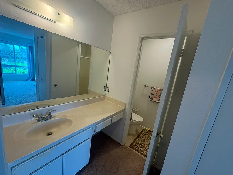 10331 Lindley Ave #229 — Photo 6
