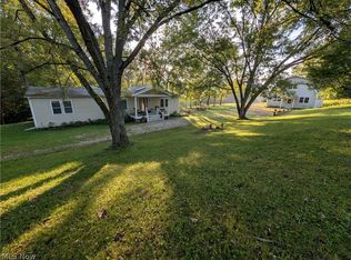 940 Perron Rd, Carrollton, OH 44615