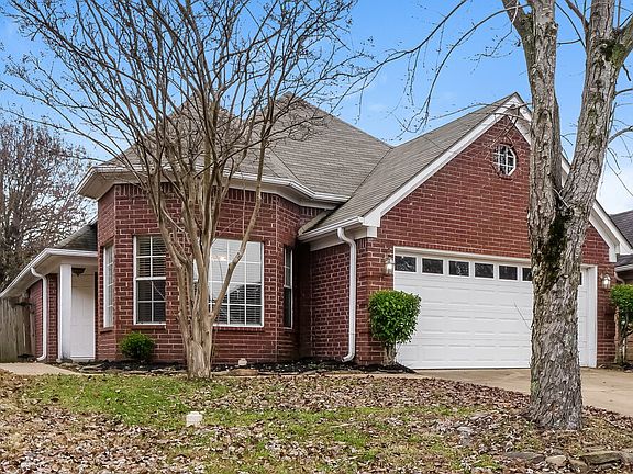 3rd image of 8682 Cat Tail Dr