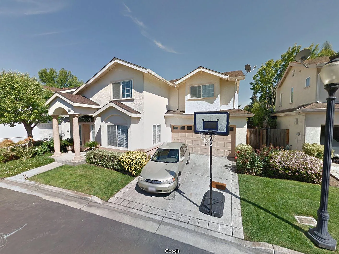 4 bed, 1780 sqft, $5,295 — Photo 1