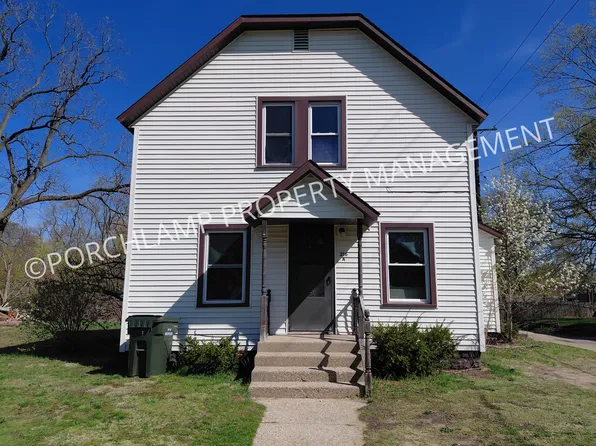 216 W Grand Ave #B, Muskegon, MI 49441