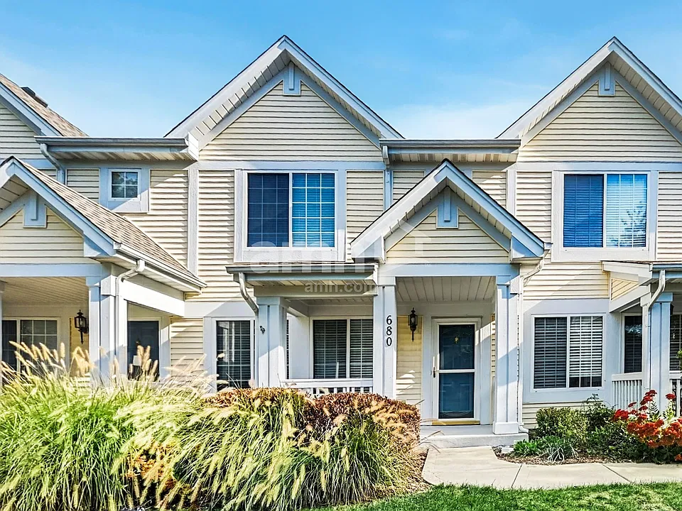 680 Lincoln Station Dr