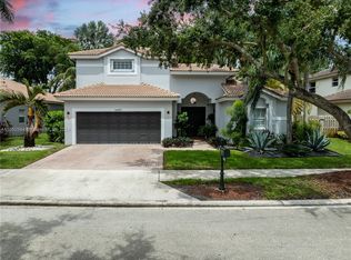 16407 Diamond Head Dr, Fort Lauderdale, FL 33331