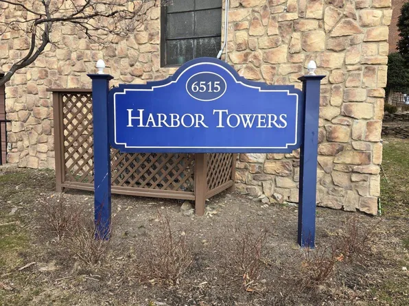 6515 Blvd East image 1 of 9