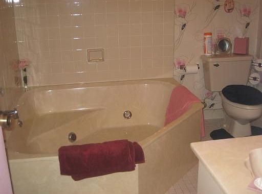 4th image of 7510 NW 79th Ave APT Q1