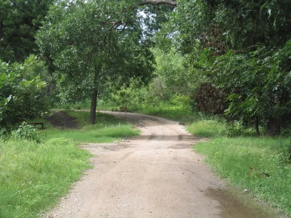 71 Chandler Ave, Brackettville, TX 78832