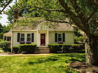 4 Damon St, North Reading, MA 01864