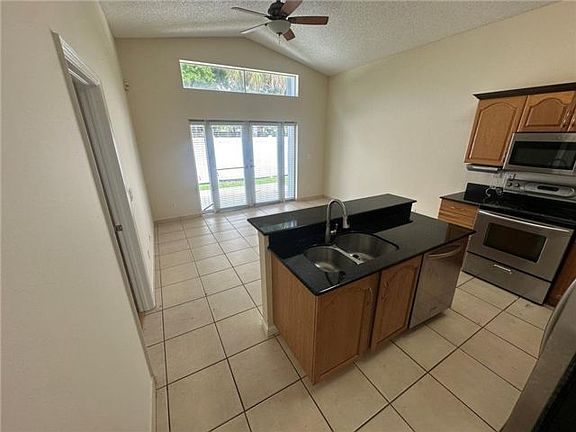 4th image of 2997 SW 179th Ave