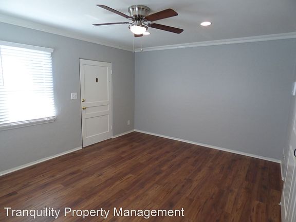 5th image of 2444 30th St APT 23