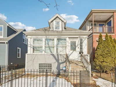 2115 Emerson St, Evanston, IL, 60201