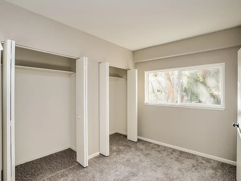 351 E Thomas Rd #D201 — Photo 33