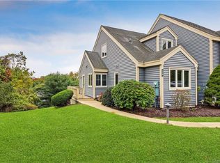 118 Fields Ln, Peekskill, NY 10566