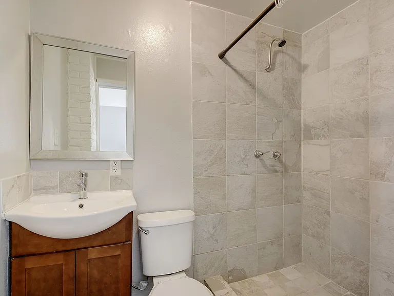 903 Shoal Cliff Ct — Photo 29